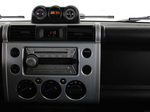 Used 2008 Toyota FJ Cruiser 2WD image 71