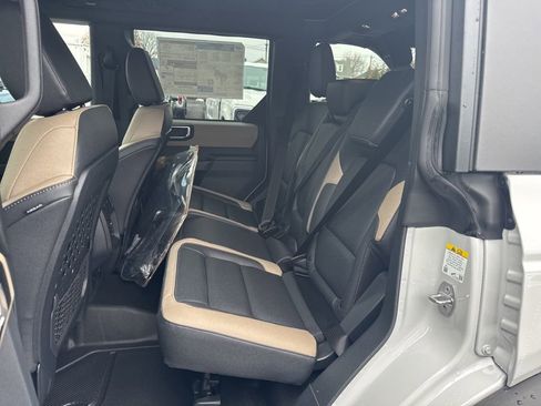 New 2026 Ford Bronco Big Bend w/ Black Diamond Package AWD/4WD image 7
