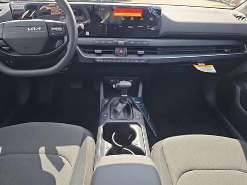 New 2026 Kia K4 LXS image 14