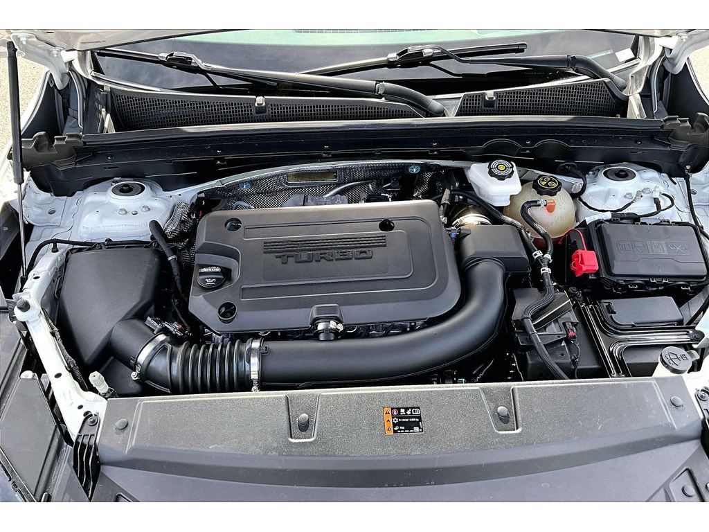 Used 2023 Buick Envision Essence w/ Technology Package I AWD/4WD image 30