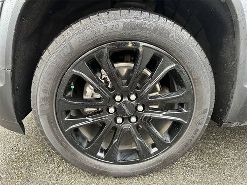 Used 2022 GMC Acadia SLT w/ Elevation Edition image 43