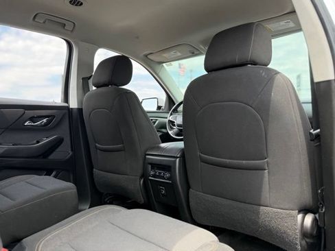 Used 2020 Chevrolet Traverse LT FWD image 17