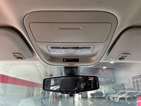 Used 2016 Chevrolet Colorado LT RWD image 14
