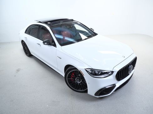 Used 2025 Mercedes-Benz S 63 AMG S image 4