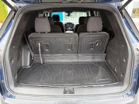 Used 2023 Chevrolet Traverse LT AWD/4WD image 5