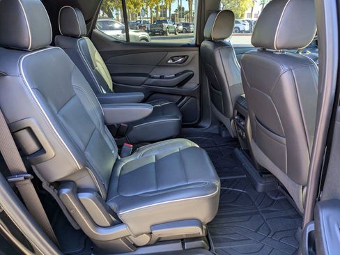 Used 2022 Chevrolet Traverse Premier w/ LPO, Floor Liner Package image 20