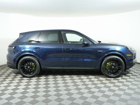 New 2026 Porsche Cayenne E-Hybrid image 8