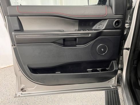 Used 2020 Ford Expedition Limited w/ Equipment Group 303A AWD/4WD image 17