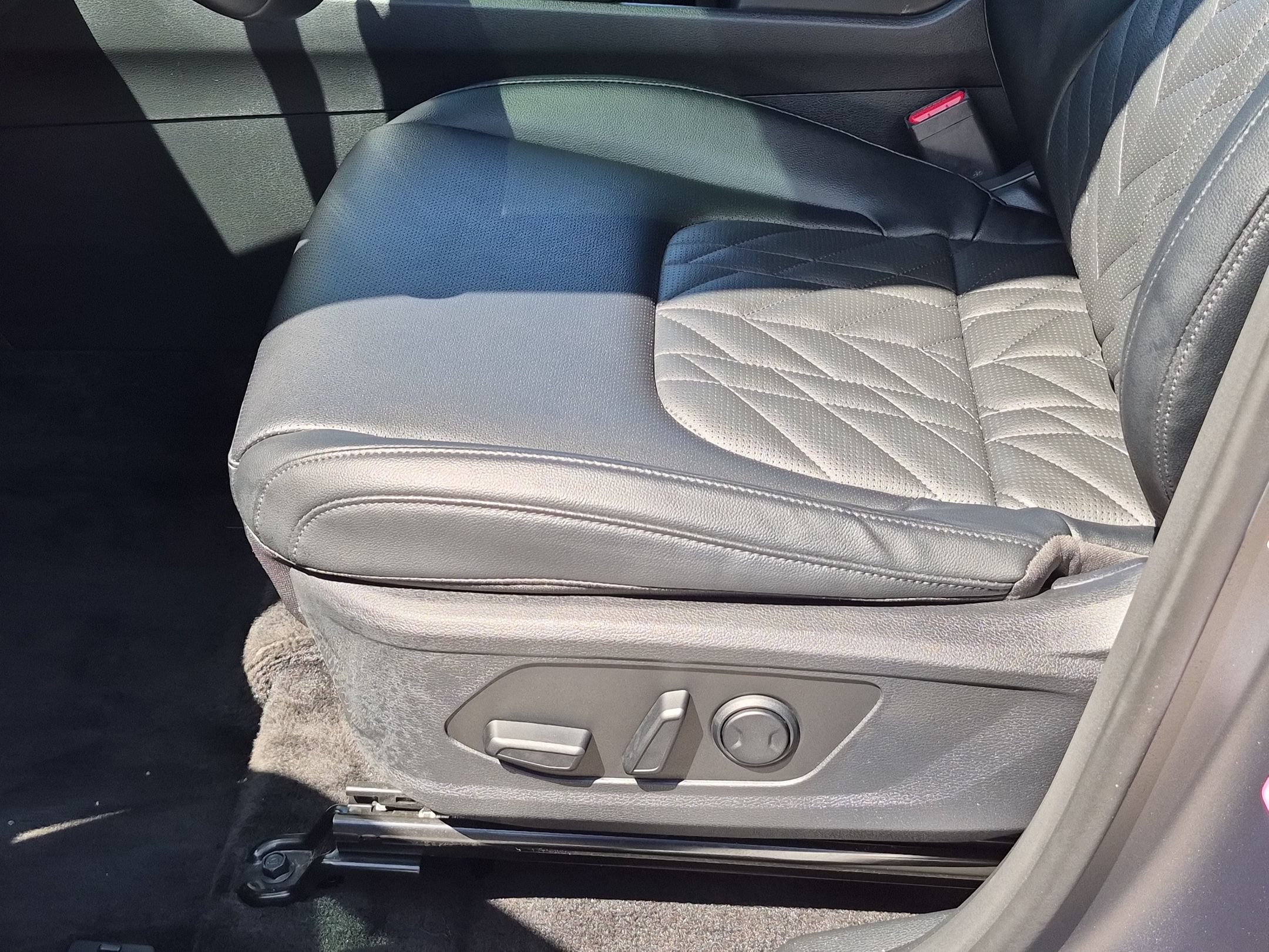 Used 2025 Kia Sportage X-Line Prestige AWD/4WD image 14
