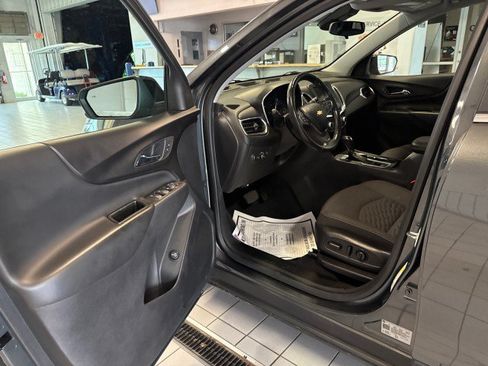 Used 2021 Chevrolet Equinox LT FWD image 13