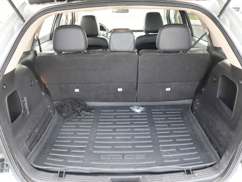 Used 2013 Ford Edge SEL image 34