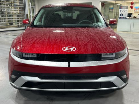 New 2026 Hyundai Ioniq 5 SEL image 3