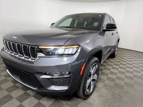 Used 2024 Jeep Grand Cherokee Limited 4xe AWD/4WD image 10