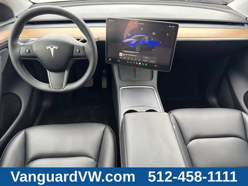 Used 2024 Tesla Model Y Long Range AWD/4WD image 22