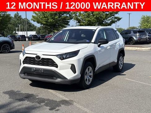 Used 2022 Toyota RAV4 LE AWD/4WD image 1