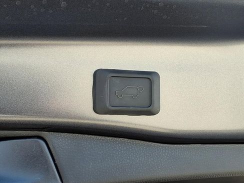 New 2025 Toyota RAV4 XLE Premium image 6