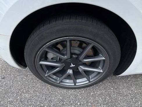 Used 2022 Tesla Model 3 Long Range AWD/4WD image 6