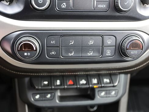 Used 2019 GMC Canyon SLT w/ Driver Alert Package image 30