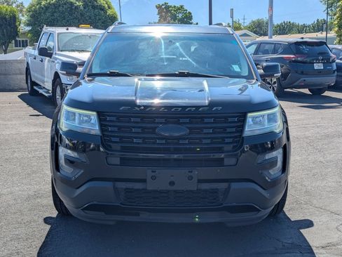 Used 2016 Ford Explorer XLT w/ Equipment Group 201A AWD/4WD image 10