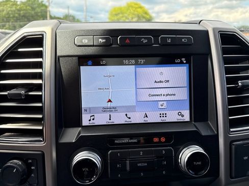 Used 2019 Ford F350 Platinum w/ Platinum Ultimate Package AWD/4WD image 39