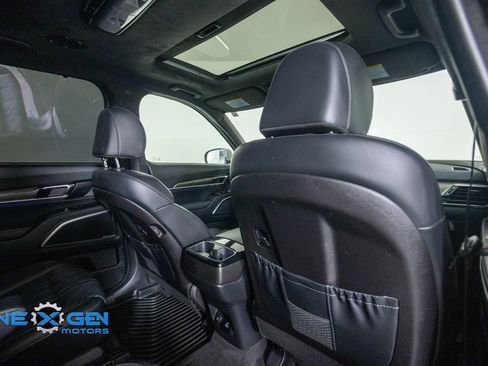 Used 2025 Kia Telluride SX Prestige X-Line AWD/4WD image 38