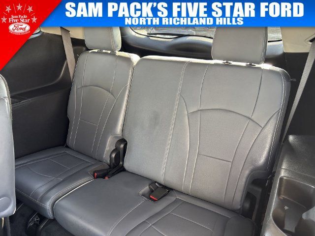 Used 2021 Buick Enclave Essence FWD image 31