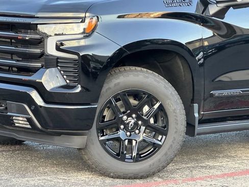 New 2026 Chevrolet Silverado 1500 High Country w/ Midnight Edition image 8