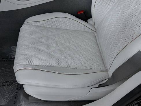 Used 2026 Mercedes-Benz Maybach GLS 600 4MATIC image 20