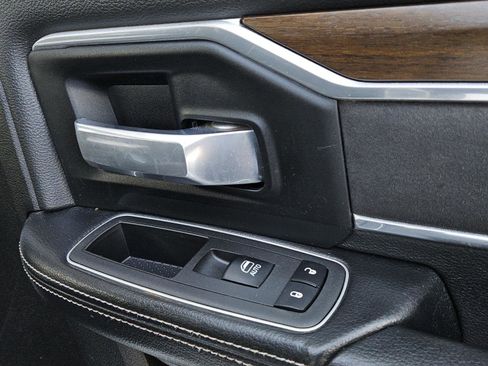 Used 2022 RAM 2500 Laramie image 32