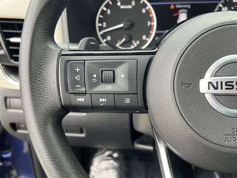 Certified 2021 Nissan Rogue SV image 11