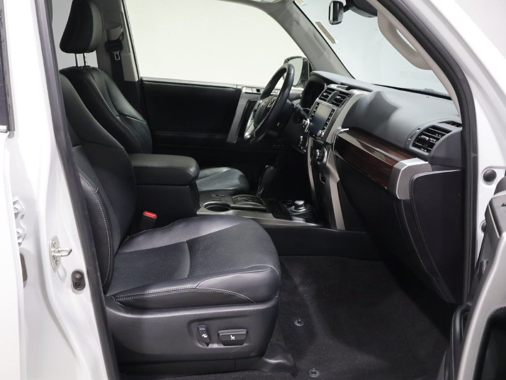 Used 2024 Toyota 4Runner Limited AWD/4WD image 24