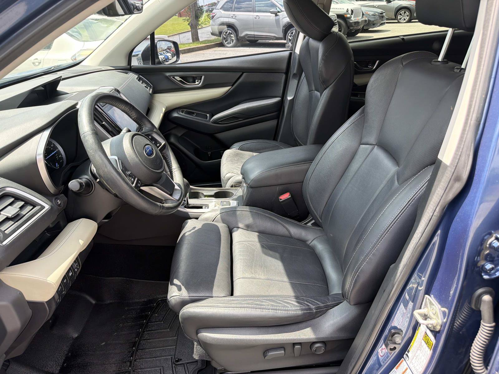Used 2020 Subaru Ascent Limited w/ Technology Package AWD/4WD image 2