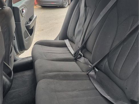 Used 2016 Chrysler 200 LX FWD image 11