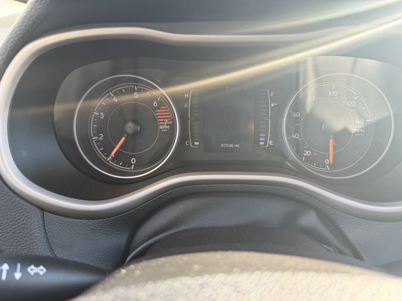 Used 2017 Jeep Cherokee Latitude w/ Cold Weather Group AWD/4WD image 20