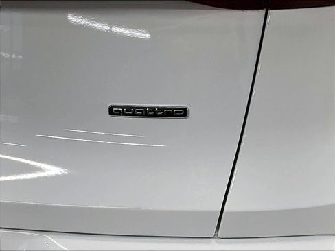 Certified 2025 Audi Q5 Premium Plus w/ Premium Plus image 11