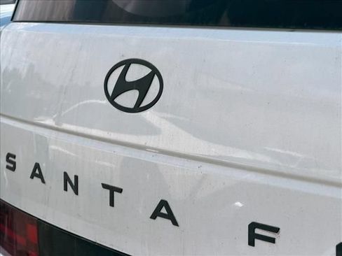 Used 2024 Hyundai Santa Fe Limited AWD/4WD image 12