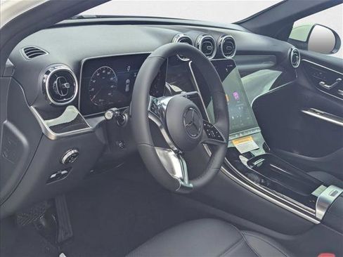 New 2026 Mercedes-Benz GLC 300 4MATIC image 3