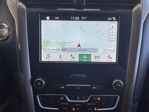 Used 2019 Ford Fusion SE image 21