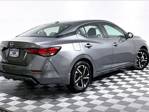 Used 2024 Nissan Sentra SV FWD image 12