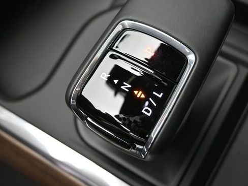 New 2026 Chevrolet Silverado 1500 High Country AWD/4WD image 34