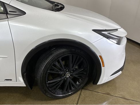 Used 2025 Toyota Prius AWD image 14