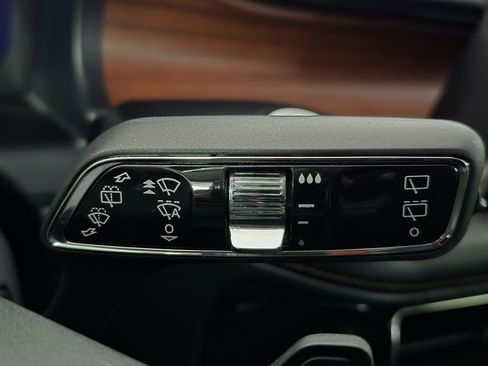 Used 2020 Lincoln Aviator Reserve w/ Equipment Group 201A image 26