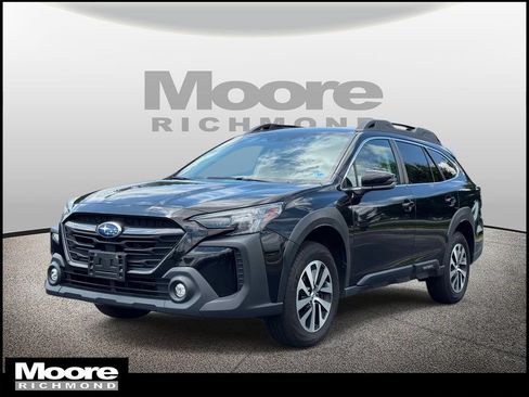 Used 2023 Subaru Outback Premium AWD/4WD image 7