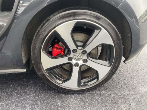 Used 2016 Volkswagen GTI Autobahn w/ Driver Assistance Package image 11