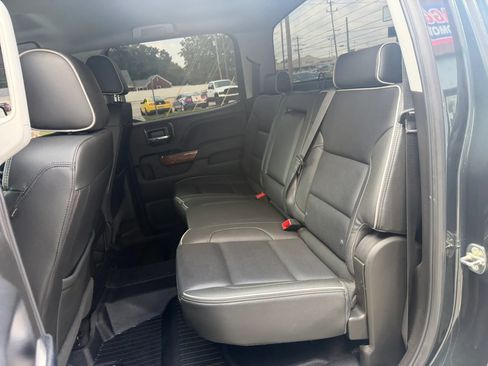 Used 2018 Chevrolet Silverado 2500 High Country w/ Duramax Plus Package AWD/4WD image 21