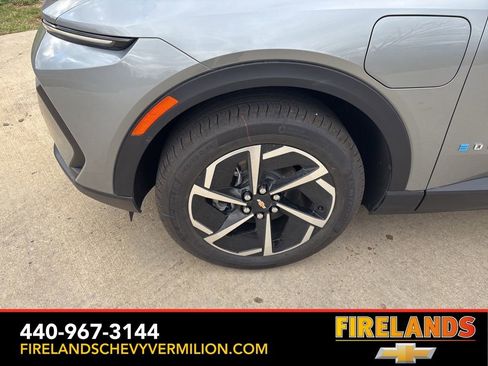 New 2026 Chevrolet Equinox EV LT image 54