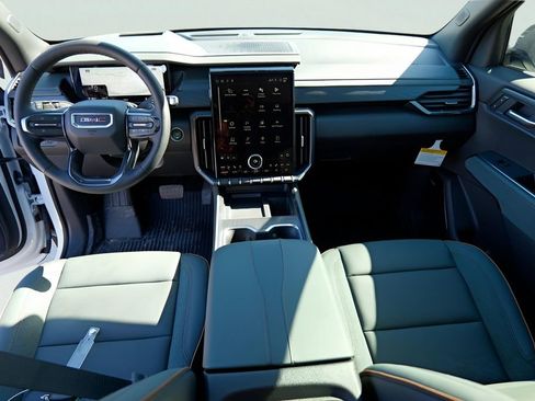 New 2026 GMC Acadia AT4 w/ Luxury Package image 24