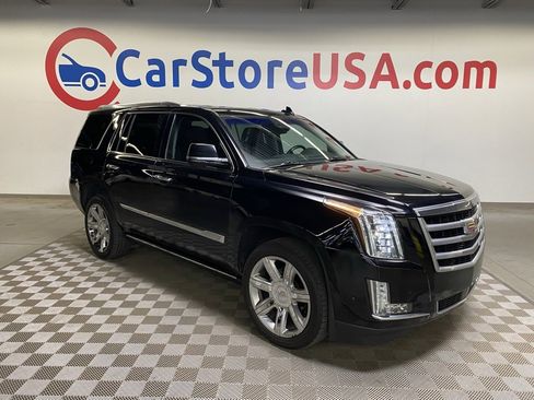 Used 2019 Cadillac Escalade Premium Luxury image 1