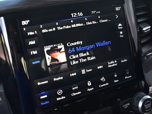 Used 2019 RAM 1500 Laramie AWD/4WD image 24