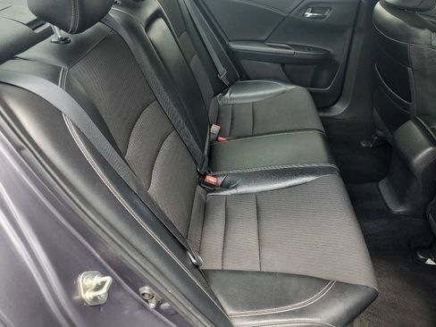Used 2016 Honda Accord Sport image 12